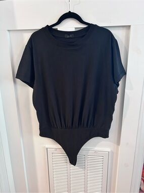 Nuuds everyday Black Short-Sleeve Bodysuit Top XL